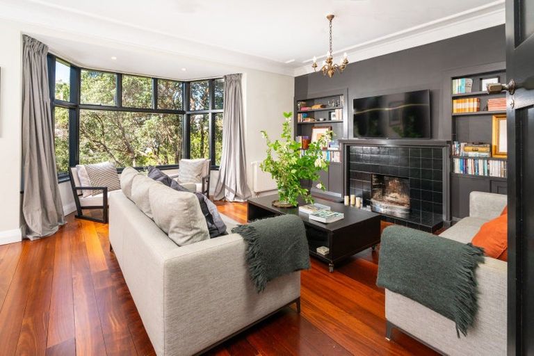 Photo of property in 9 Easdale Street, Kelburn, Wellington, 6012