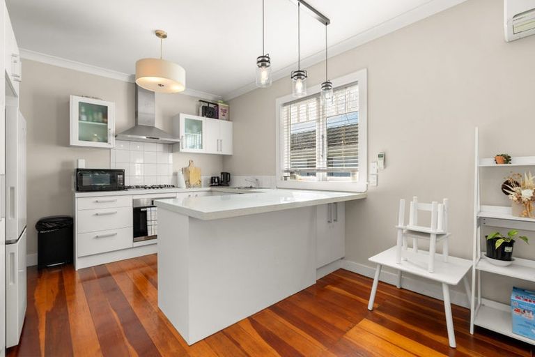 Photo of property in 21 Primrose Street, Frankton, Hamilton, 3204