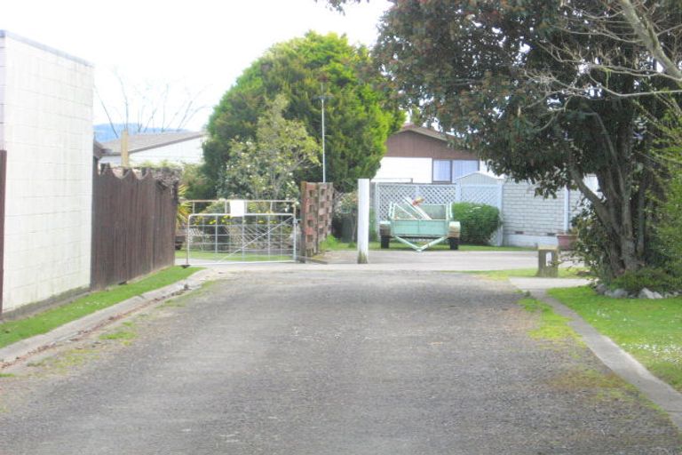 Photo of property in 24 Matipo Place, Edgecumbe, 3120
