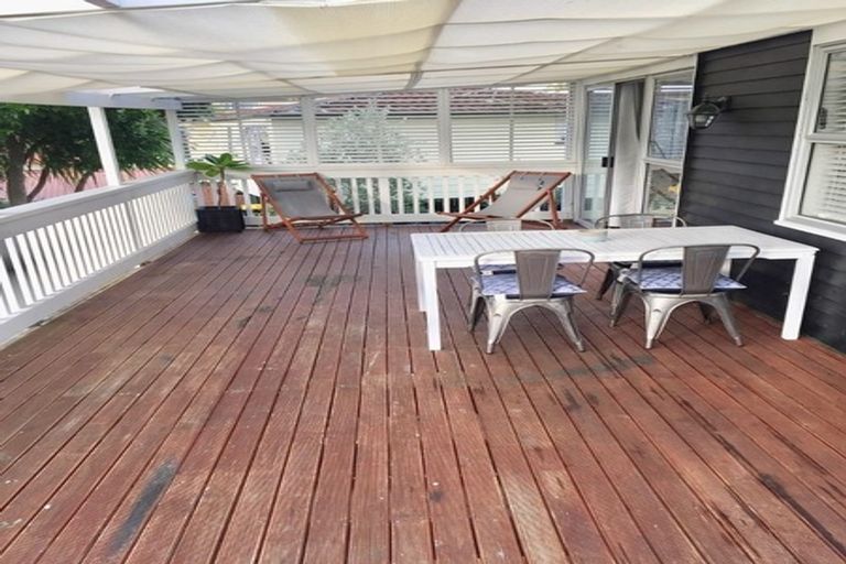 Photo of property in 1/47 Flaxdale Street, Birkdale, Auckland, 0626