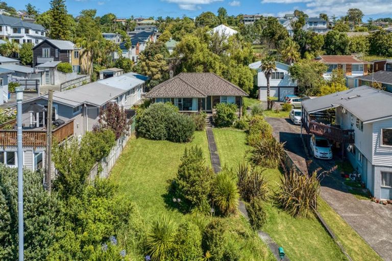 Photo of property in 20 Glenvar Road, Torbay, Auckland, 0630