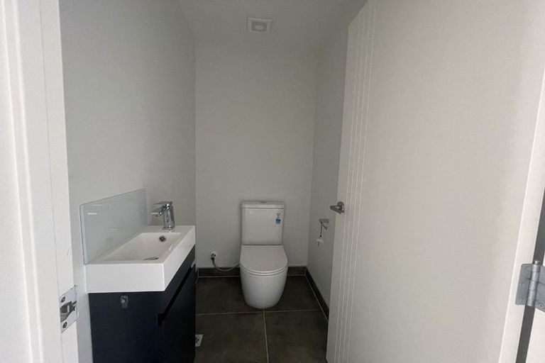 Photo of property in 30b/5 Westgate Drive, Massey, Auckland, 0614