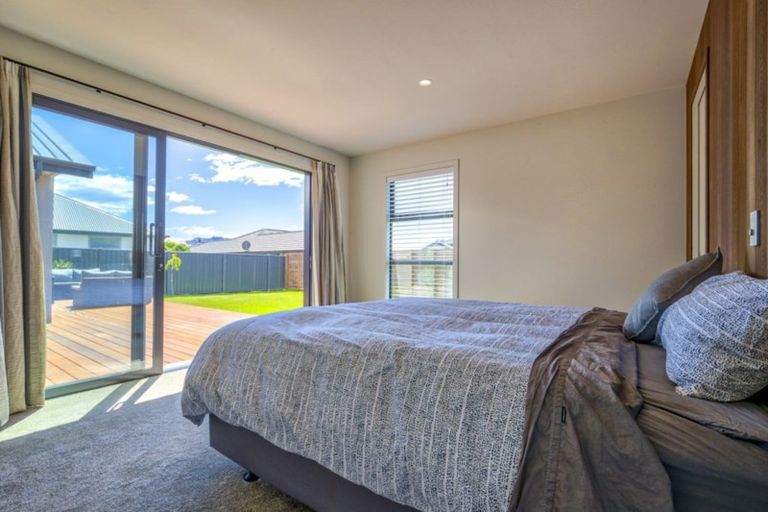 Photo of property in 61 Kelliher Drive, Wanaka, 9305