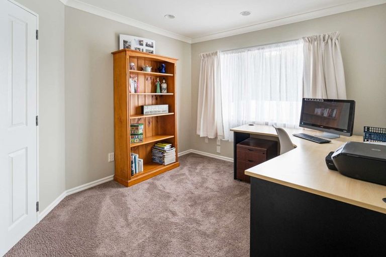Photo of property in 14r Estates Terrace, Welcome Bay, Tauranga, 3175