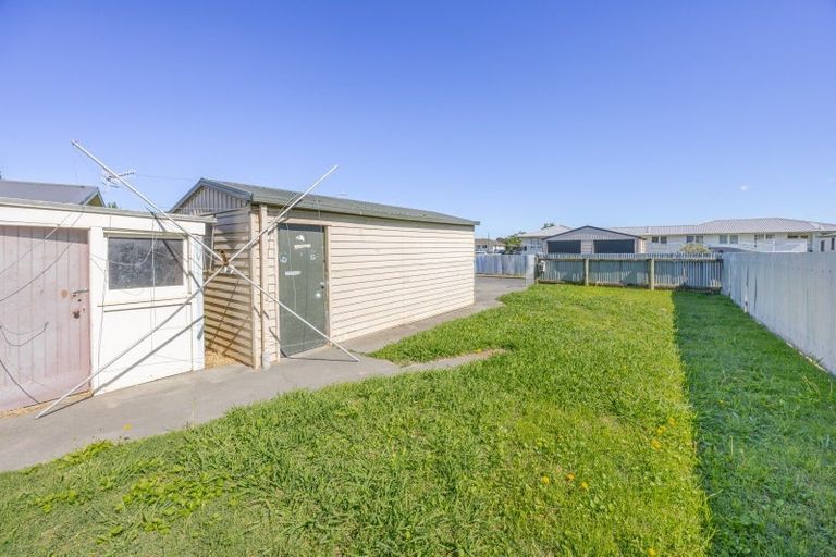 Photo of property in 804-806 Takapu Place, Camberley, Hastings, 4120