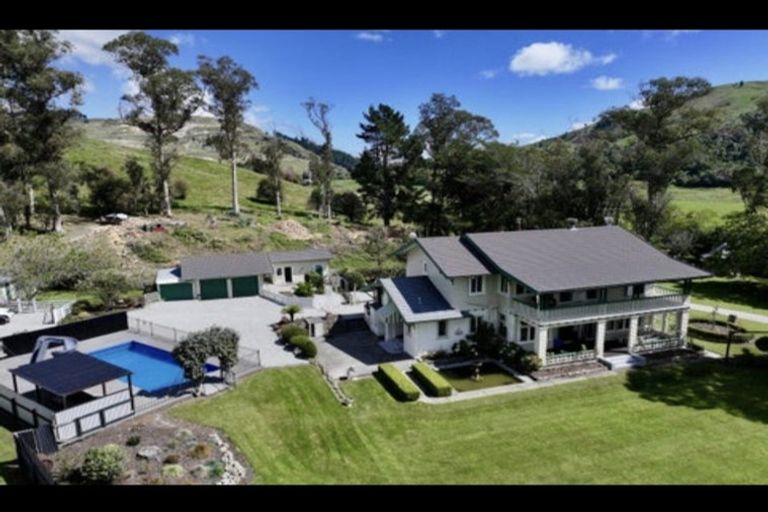 Photo of property in 1909 Tiniroto Road, Waerengaokuri, Manutuke, 4072