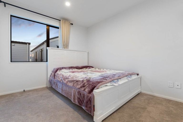 Photo of property in 14 Possum Lane, Hobsonville, Auckland, 0616