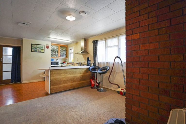 Photo of property in 71 Mcmurdo Street, Tinwald, Ashburton, 7700