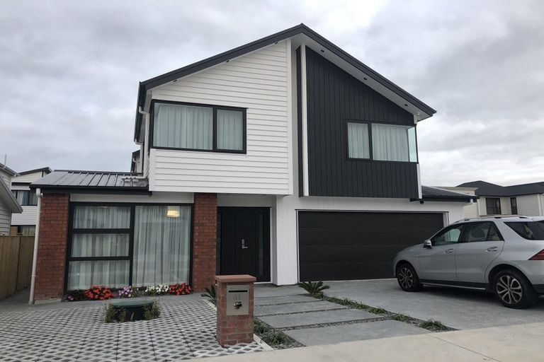 Photo of property in 41 Toanui Road, Hobsonville, Auckland, 0616