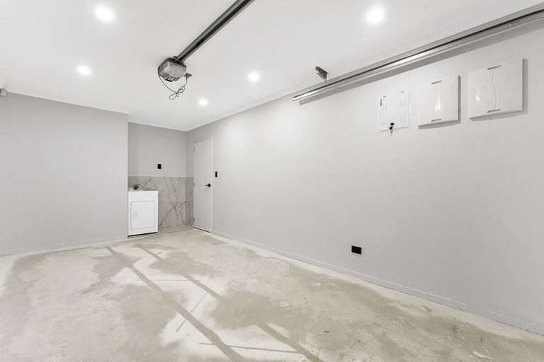 Photo of property in 147a Bucklands Beach Road, Bucklands Beach, Auckland, 2012