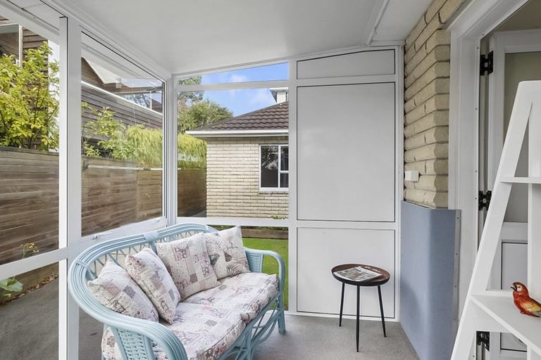 Photo of property in 89 Paynters Avenue, Strandon, New Plymouth, 4312