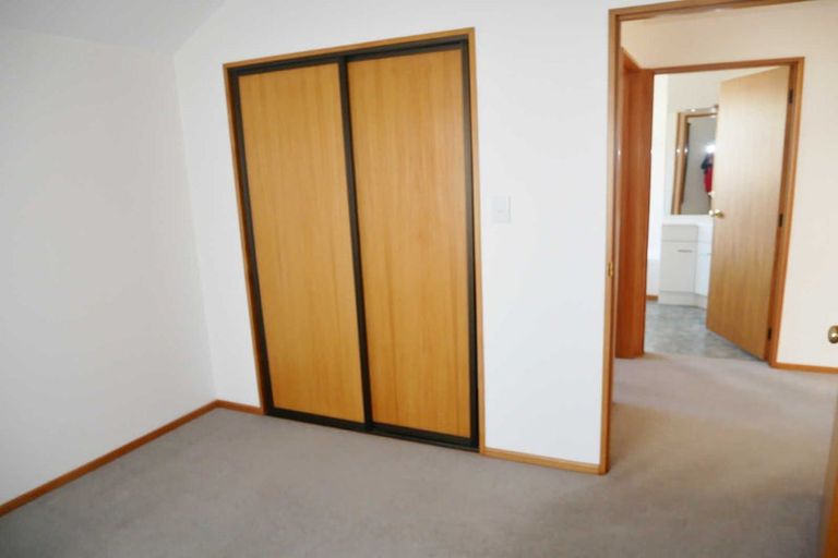 Photo of property in 3/61 Waimairi Road, Upper Riccarton, Christchurch, 8041