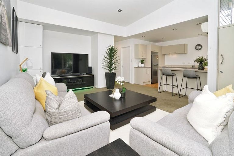 Photo of property in 21c Lyon Street, Frankton, Hamilton, 3204