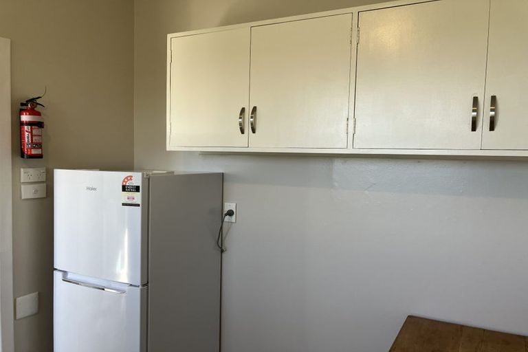 Photo of property in 4 Sunglow Avenue, Melrose, Wellington, 6023