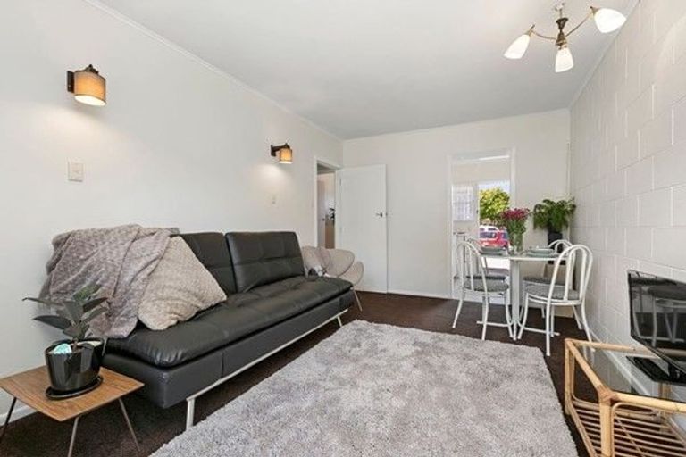 Photo of property in 40 Maunganui Road, Mount Maunganui, 3116