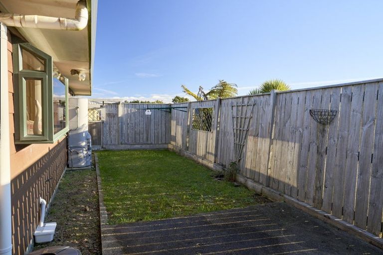 Photo of property in 6a Sunningdale Lane, Woodridge, Wellington, 6037