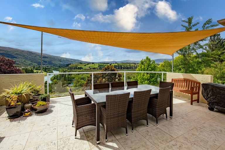 Photo of property in 10 Edinburgh Street, Roxburgh, 9500