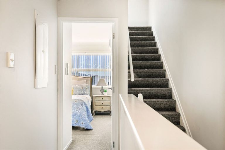 Photo of property in 16 Squadron Drive, Hobsonville, Auckland, 0616