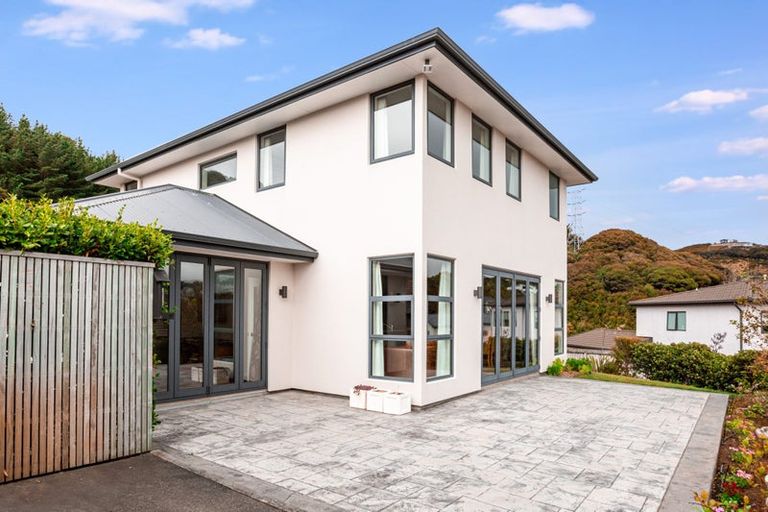 Photo of property in 114 Navigation Drive, Whitby, Porirua, 5024