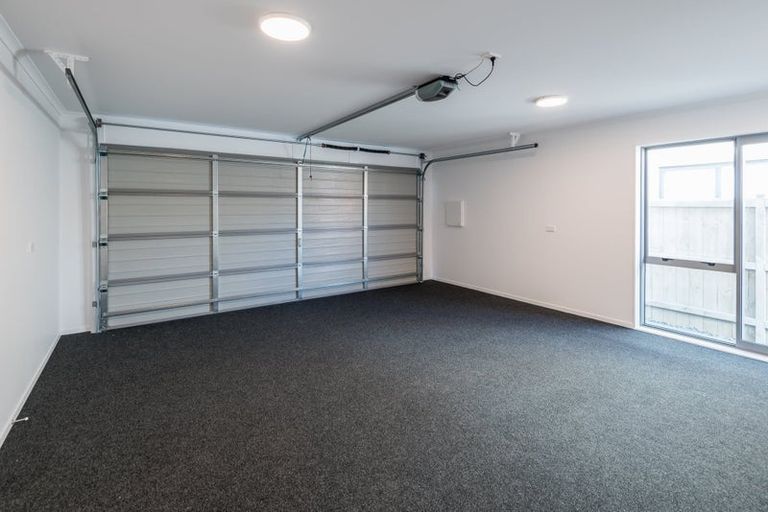 Photo of property in 9 Waituarua Drive, Takanini, 2112
