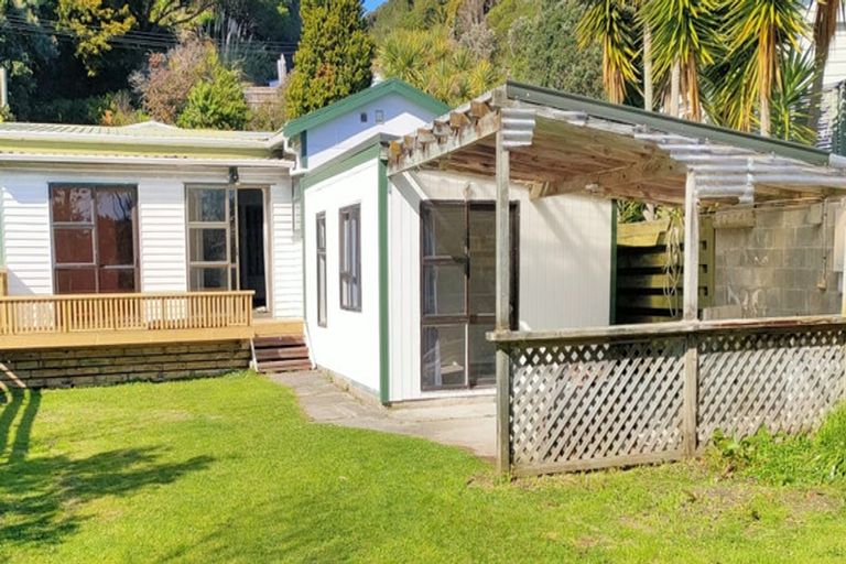 Photo of property in 23 Paremata Crescent, Paremata, Porirua, 5024