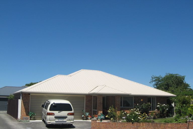 Photo of property in 16 Mull Place, Broomfield, Christchurch, 8042