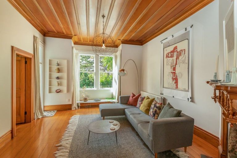 Photo of property in 79 Great North Road, Saint Johns Hill, Whanganui, 4501