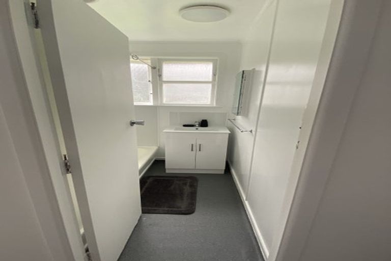 Photo of property in 95a B Kokiri Crescent, Waitangirua, Porirua, 5024