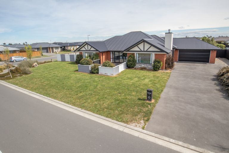 Photo of property in 1 Quartz Drive, Rolleston, 7614