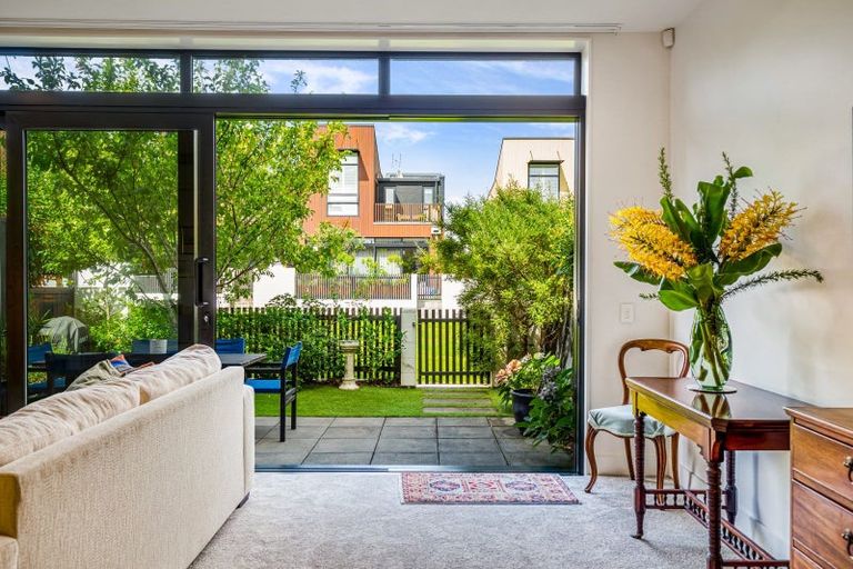 Photo of property in 23 Isitt Road, Hobsonville, Auckland, 0616