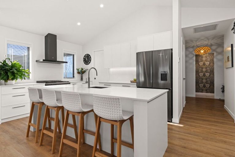 Photo of property in 68 Breadalbane Avenue, Havelock North, 4130