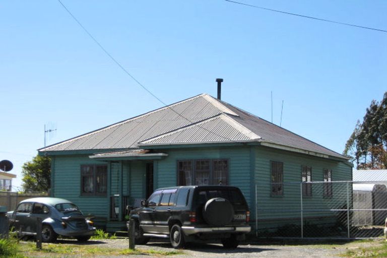 Photo of property in 15 Roebuck Street, Westport, 7825