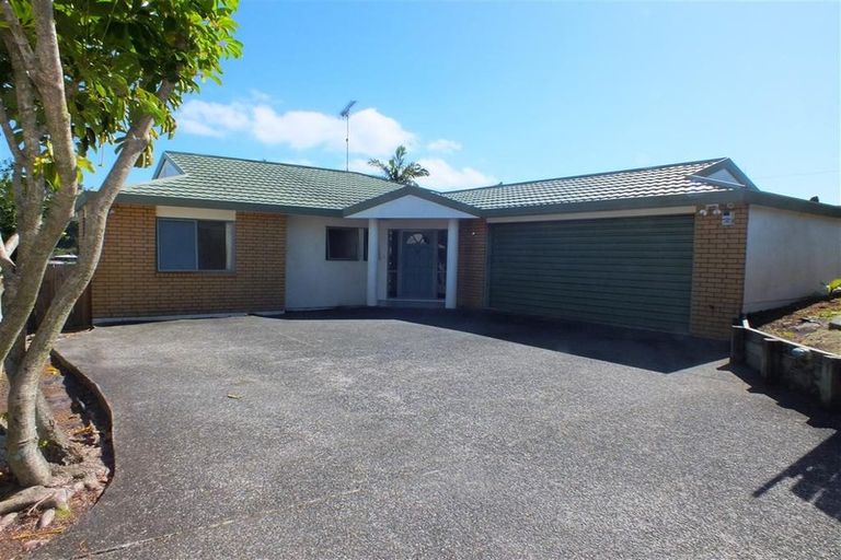 Photo of property in 674a Whangaparaoa Road, Stanmore Bay, Whangaparaoa, 0932