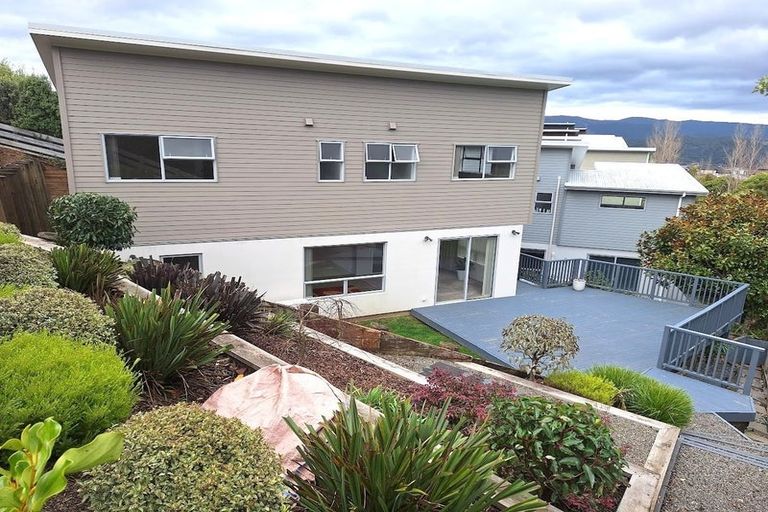 Photo of property in 82a Kirton Drive, Riverstone Terraces, Upper Hutt, 5018