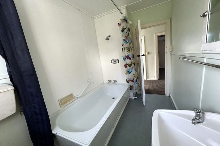 Photo of property in 7- 9 Scanlon Place, Westport, 7825