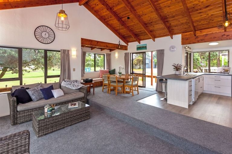 Photo of property in 41 Pleasant Place, Pauanui, Hikuai, 3579