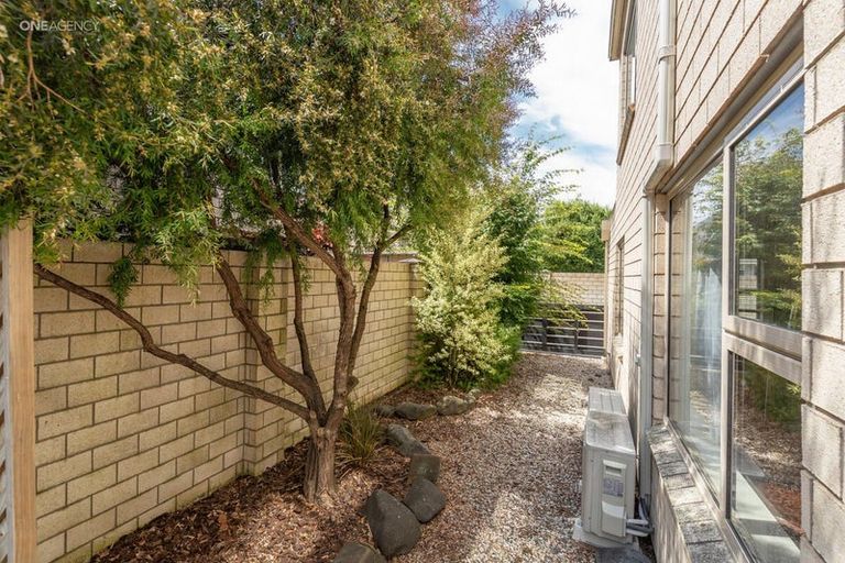 Photo of property in 4 Fieldstone Lane, Spreydon, Christchurch, 8024