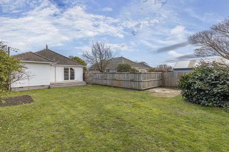 Photo of property in 44 Glenfield Crescent, Mairehau, Christchurch, 8052
