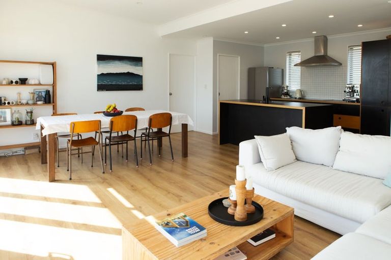 Photo of property in 44 Moana Street, Otaki Beach, Otaki, 5512