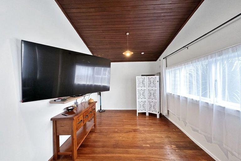 Photo of property in 11 Kelvin Street, Aramoho, Wanganui, 4500