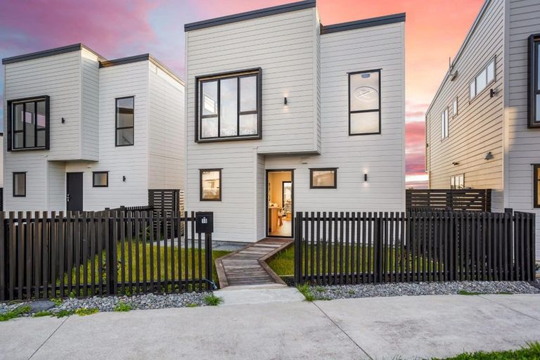 Photo of property in 10 Greenbrier Street, Westgate, 0814