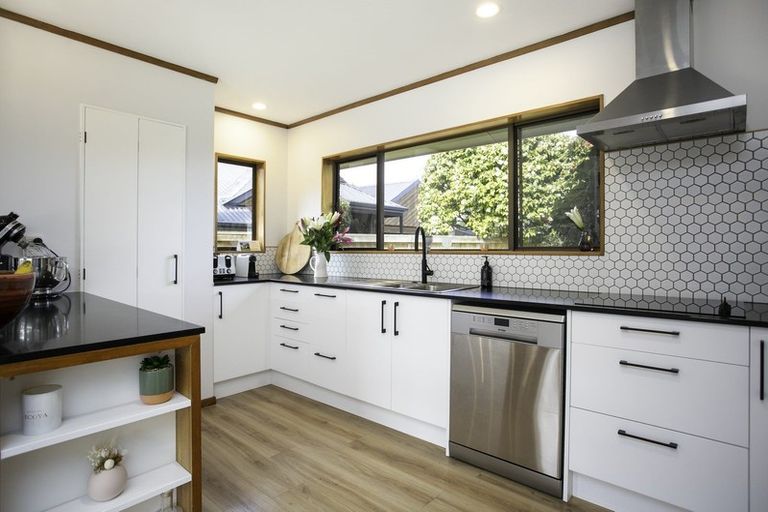 Photo of property in 71d Hall Street, Cambridge, 3434