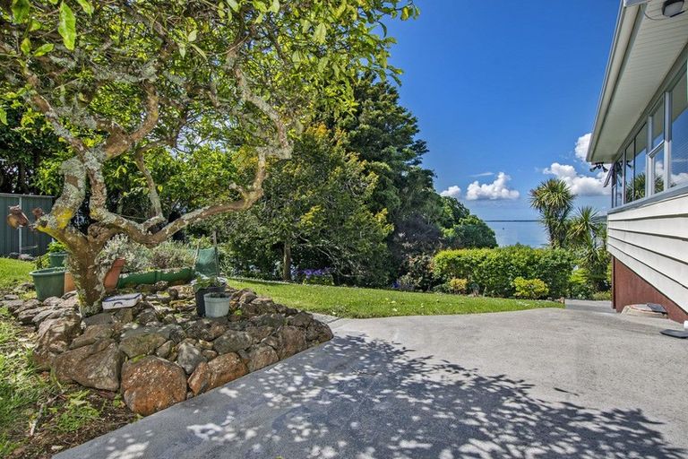 Photo of property in 182 Beach Road, Onerahi, Whangarei, 0110