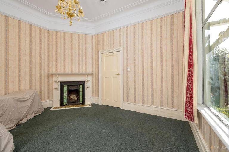 Photo of property in 30 Rhodes Street, Waimate, 7924