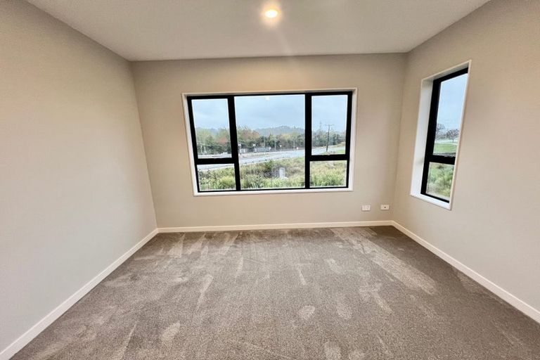 Photo of property in 16 Kiokio Place, Swanson, Auckland, 0614