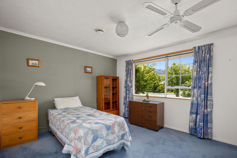 Photo of property in 23 Whitby Street, Clyde, 9330