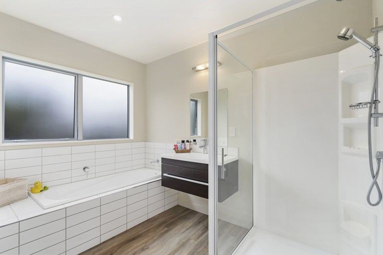 Photo of property in 44 Kotuku Drive, Paraparaumu Beach, Paraparaumu, 5032