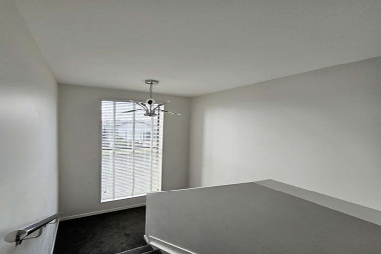 Photo of property in 23 Fredrick Hanson Road, Papakura, 2110