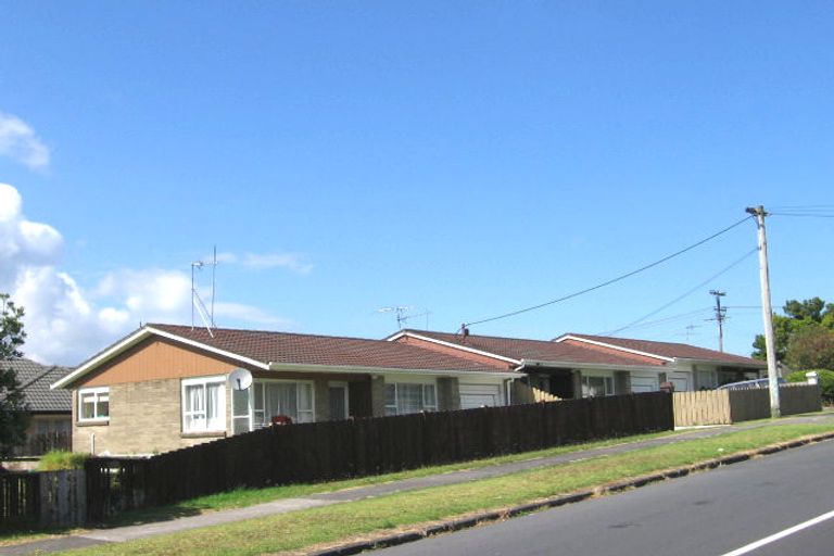 Photo of property in 3/29 Nikau Street, New Lynn, Auckland, 0600