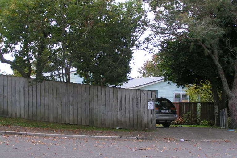 Photo of property in 12 Mirage Place, Beach Haven, Auckland, 0626